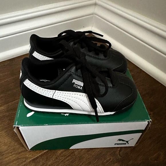 Puma Other - Toddler PUMA black sneakers